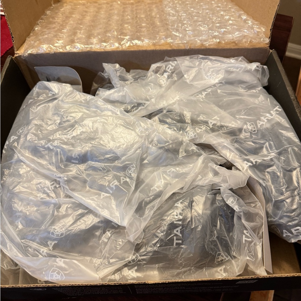 Ariat Men's yellowstone navy roughout suede Boots size 10.5 NWT - Picture 5 of 6